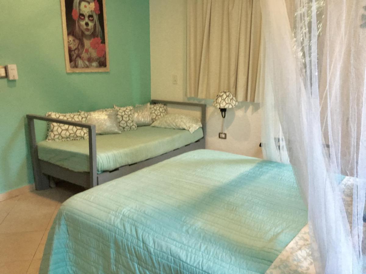 Esquina De La Felicidad De Playacar Bed & Breakfast Playa del Carmen Ngoại thất bức ảnh